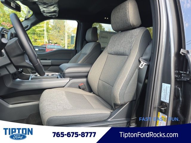 Vehicle image 15 of 44