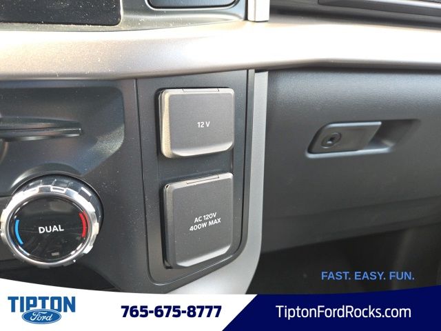 Vehicle image 28 of 44