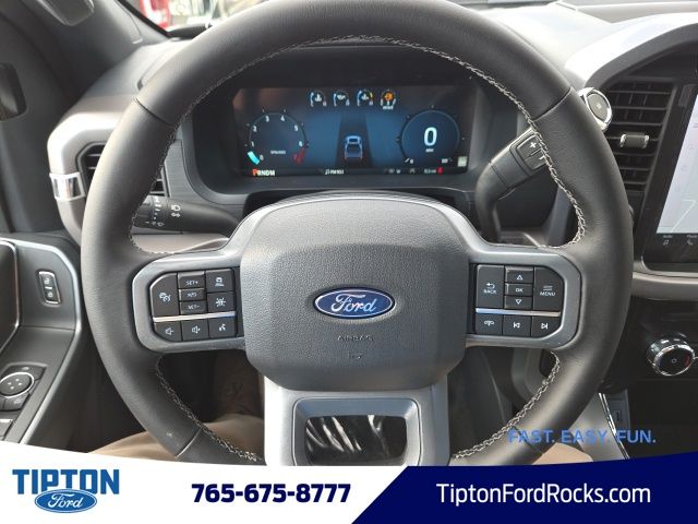 Vehicle image 17 of 44