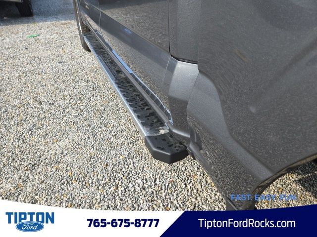 Vehicle image 36 of 44