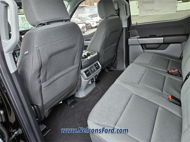 Vehicle image 5 of 14