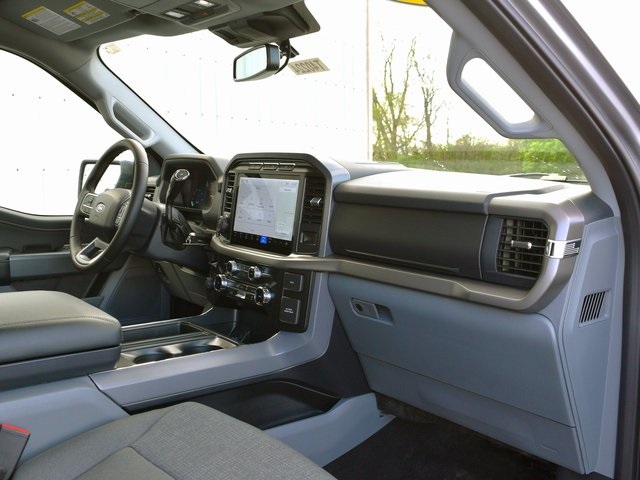 Vehicle image 36 of 39