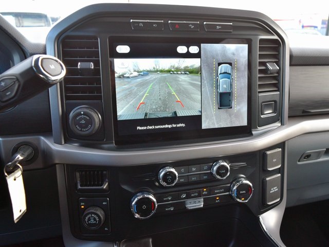 Vehicle image 19 of 39