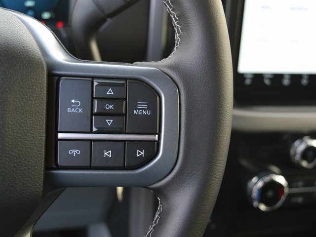 Vehicle image 14 of 39