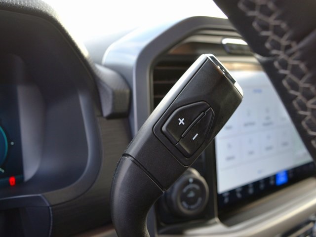 Vehicle image 15 of 39