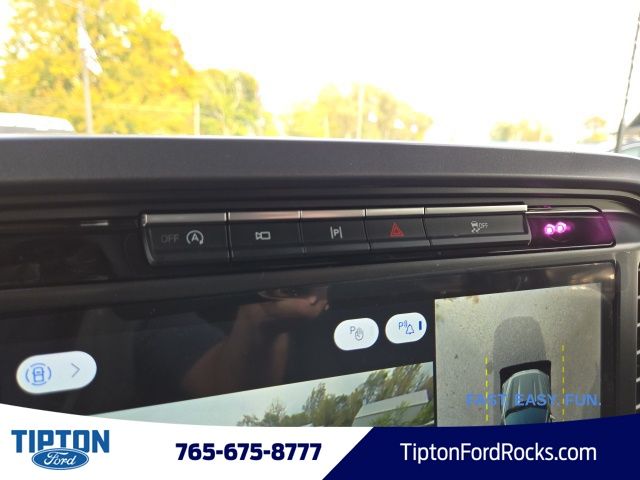 Vehicle image 19 of 45