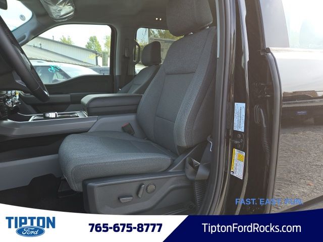 Vehicle image 15 of 45