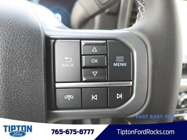 Vehicle image 36 of 45