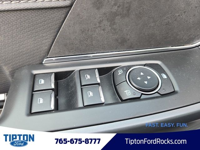 Vehicle image 42 of 45