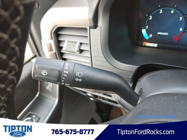 Vehicle image 26 of 45