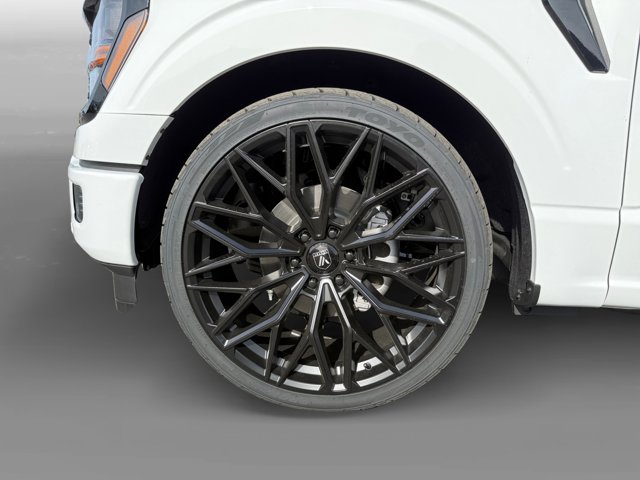 Vehicle image 9 of 22