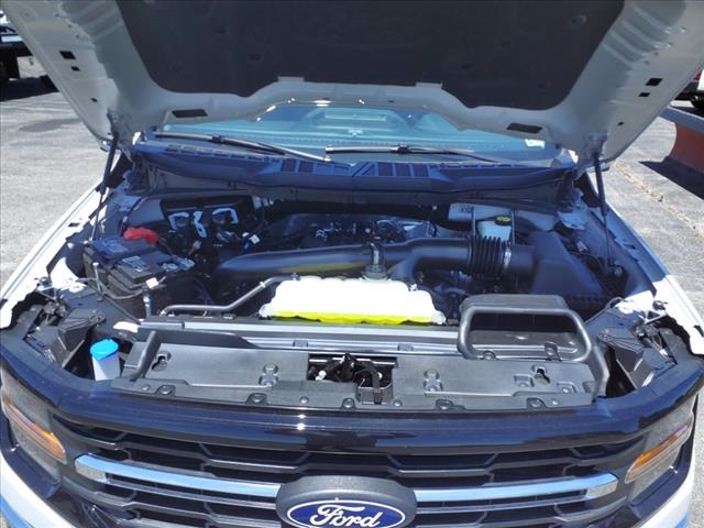 Vehicle image 8 of 21