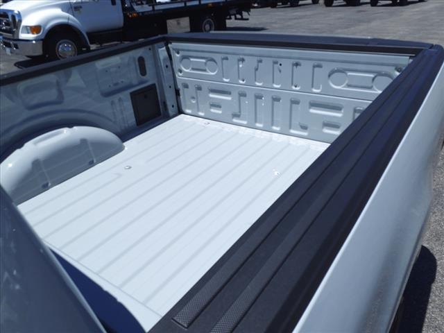 Vehicle image 7 of 21