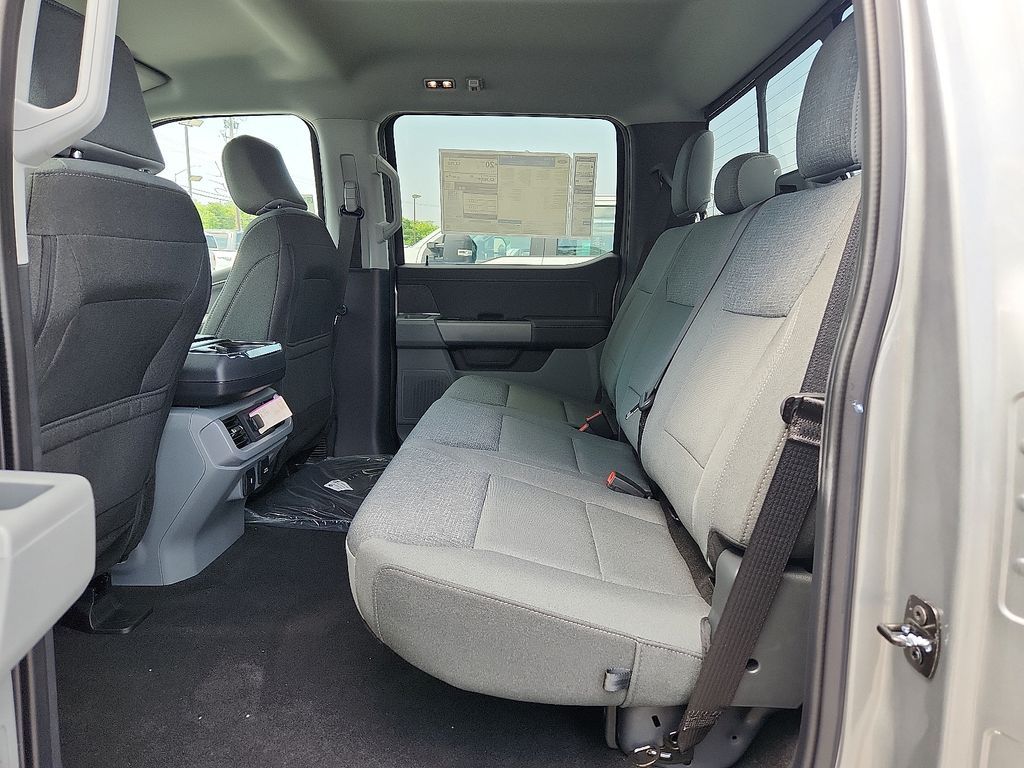 Vehicle image 5 of 12