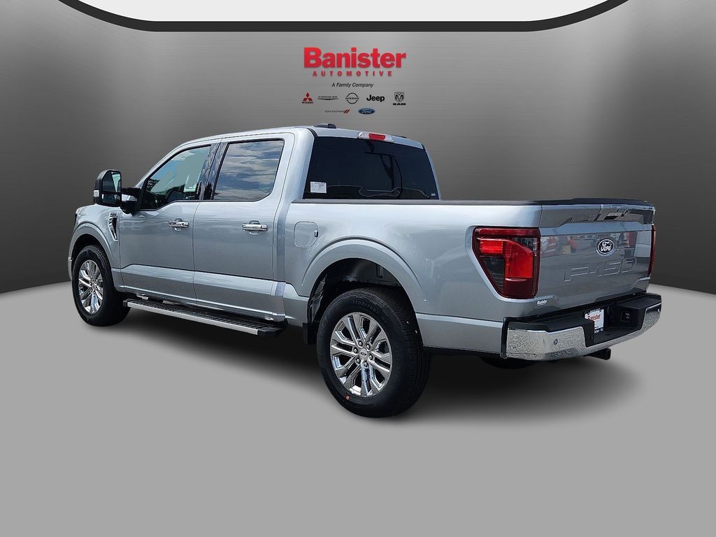 Vehicle image 4 of 12