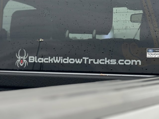 Vehicle image 13 of 32