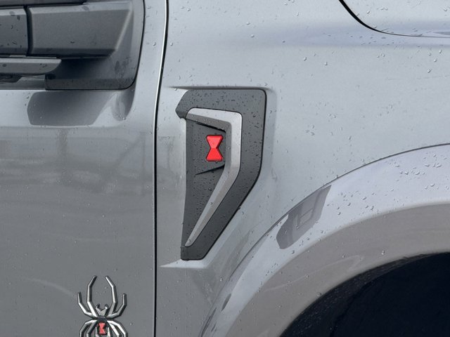 Vehicle image 10 of 32