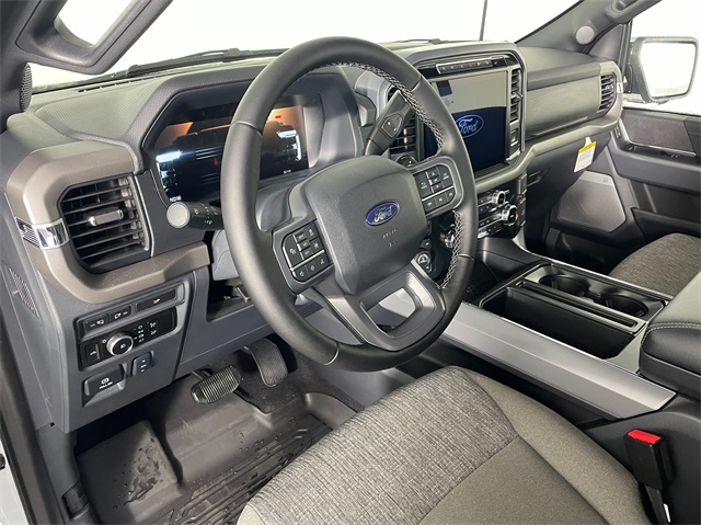 Vehicle image 9 of 22