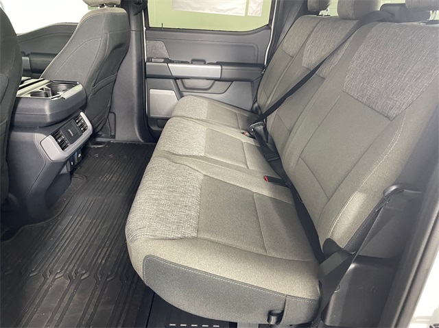 Vehicle image 7 of 22