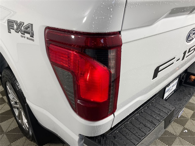 Vehicle image 20 of 22