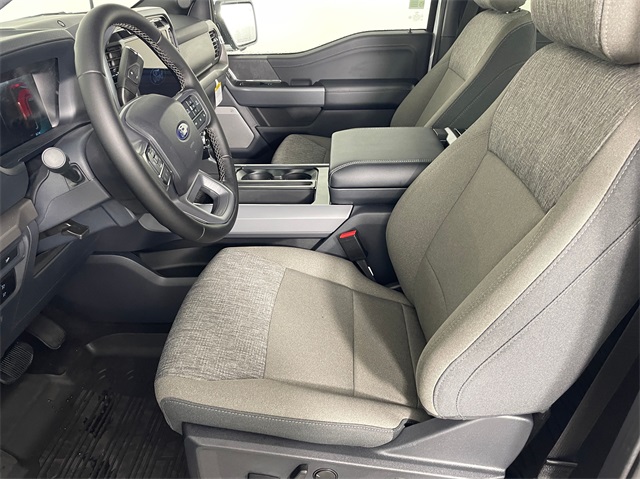 Vehicle image 8 of 22