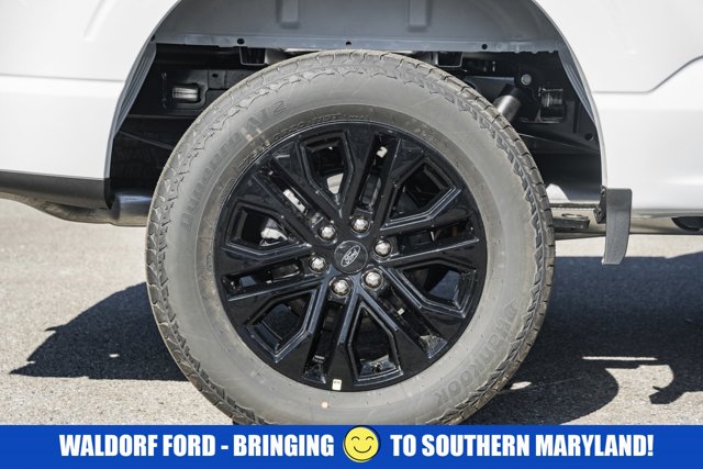 Vehicle image 16 of 49