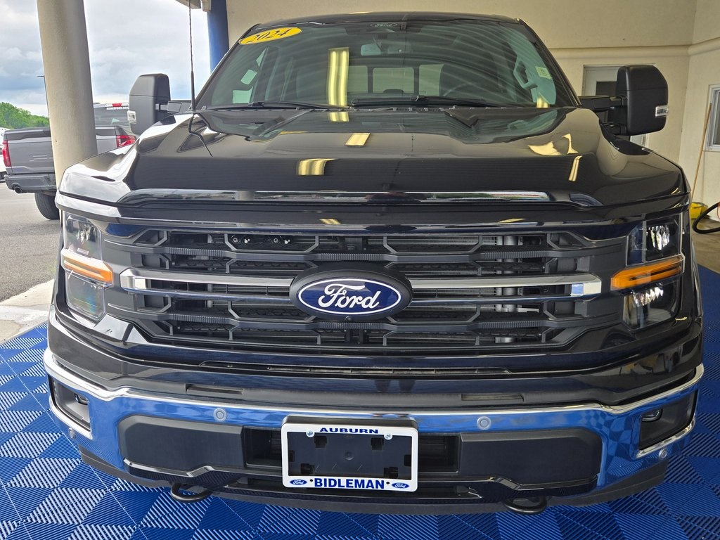 Vehicle image 29 of 33