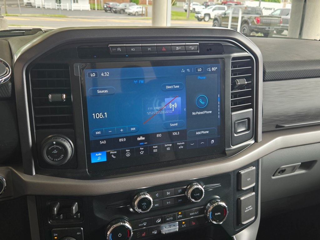Vehicle image 18 of 33