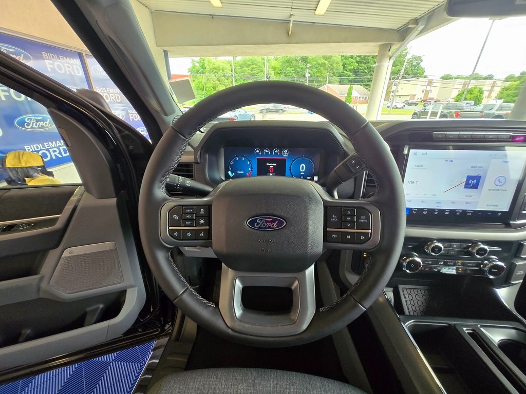 Vehicle image 11 of 33