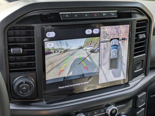 Vehicle image 19 of 39