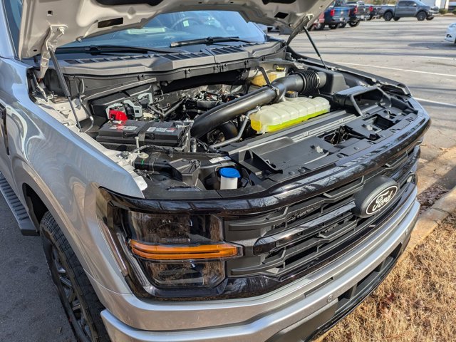 Vehicle image 38 of 39