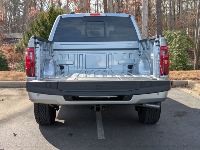 Vehicle image 29 of 39