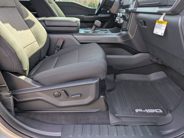 Vehicle image 36 of 39