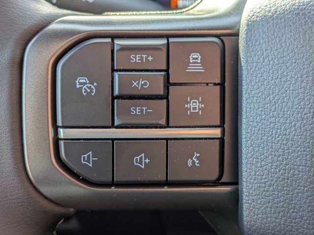 Vehicle image 14 of 39