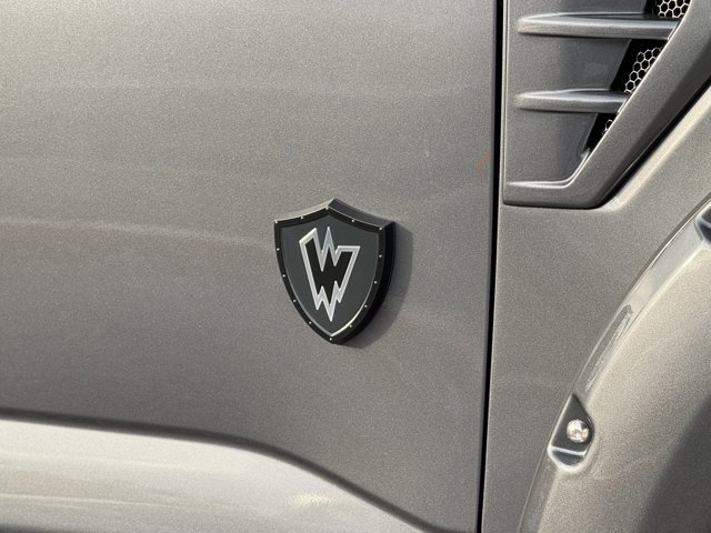 Vehicle image 10 of 30