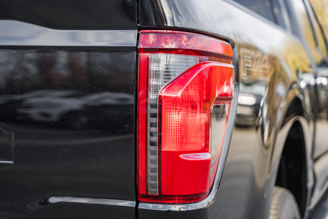 Vehicle image 38 of 45