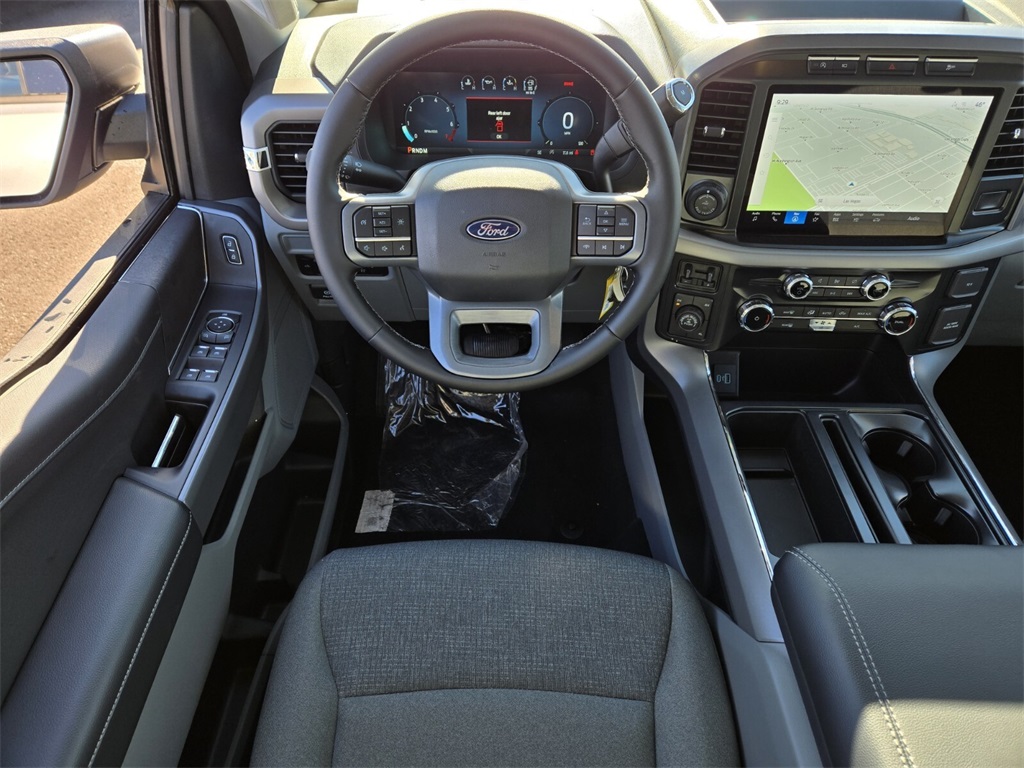 Vehicle image 9 of 16