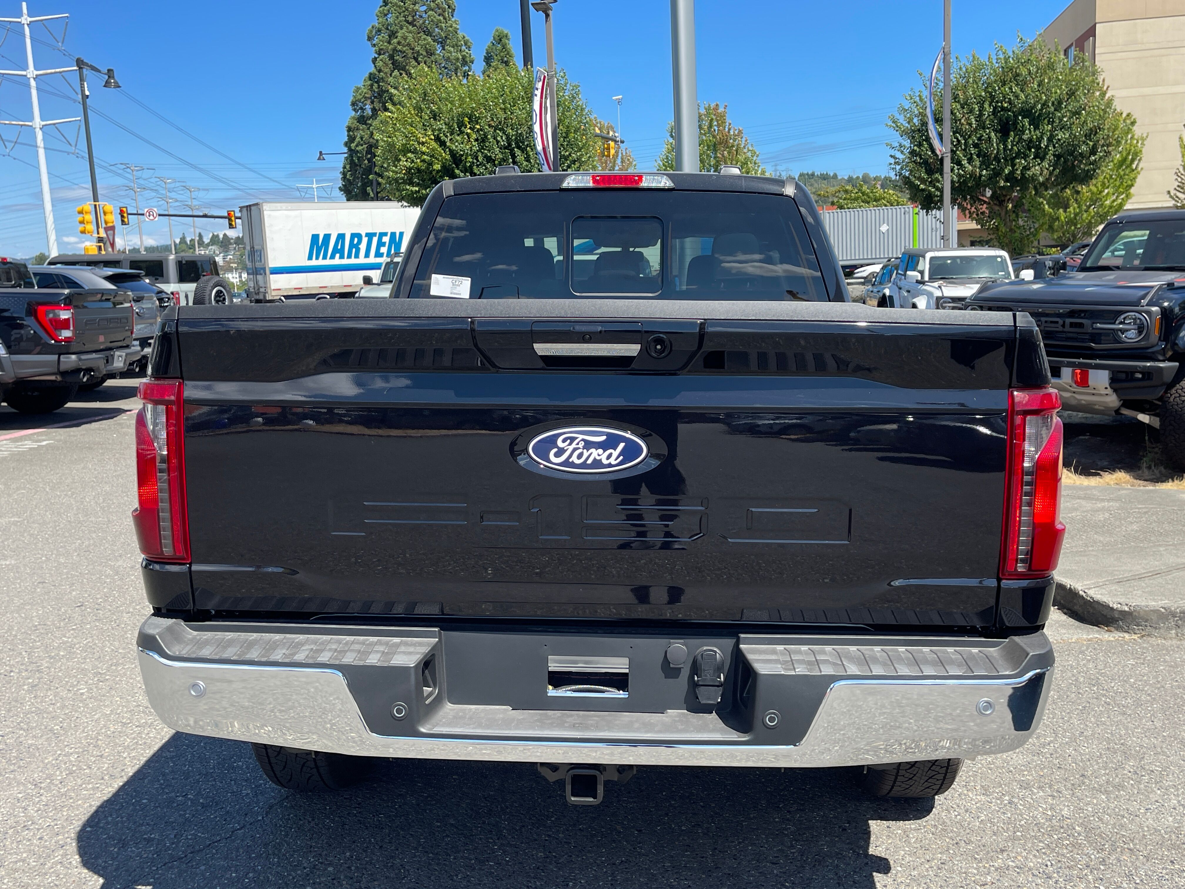Vehicle image 6 of 10