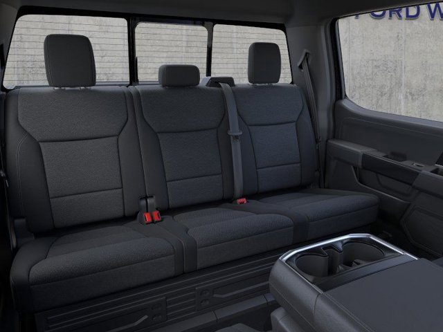 Vehicle image 13 of 22