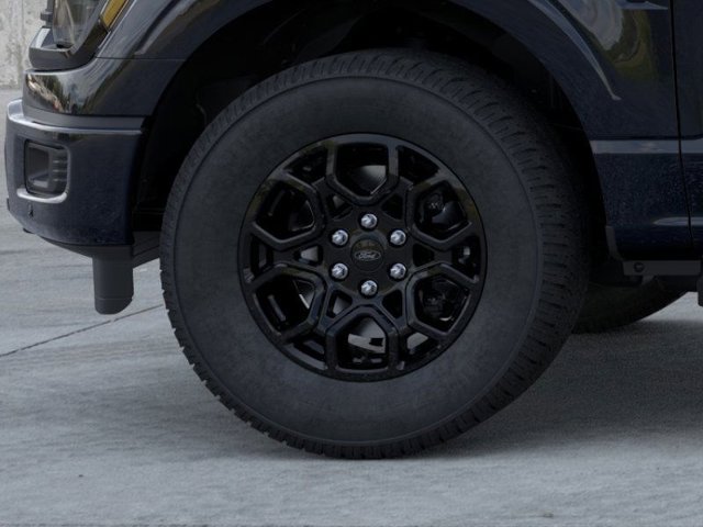 Vehicle image 10 of 22