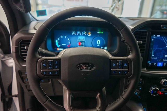 Vehicle image 19 of 30