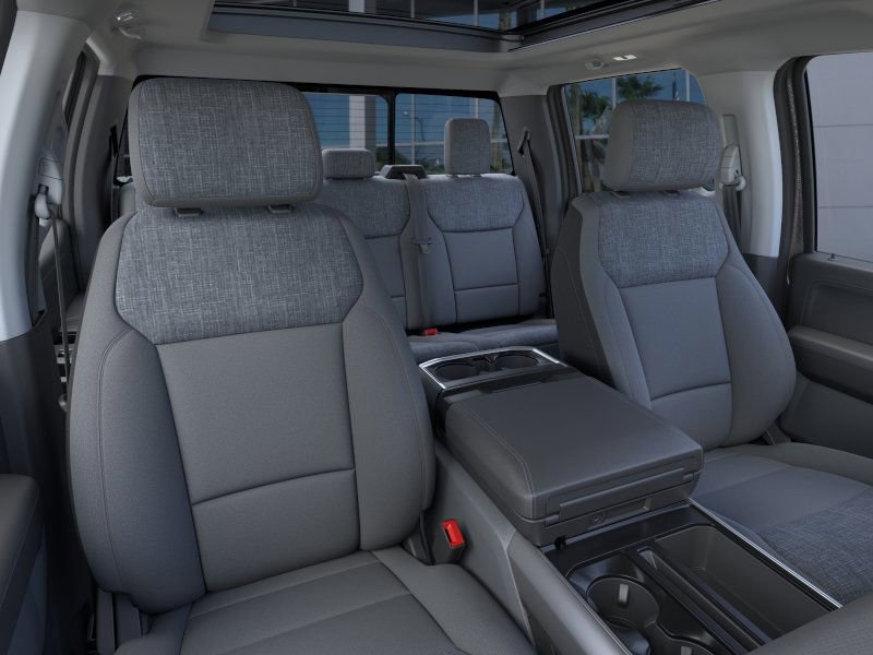 Vehicle image 10 of 22