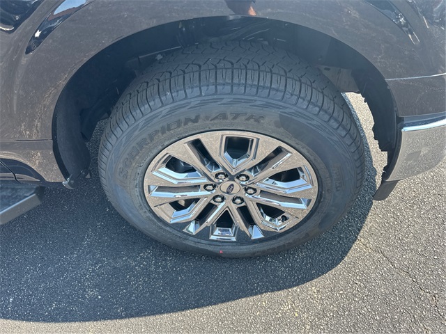 Vehicle image 10 of 31