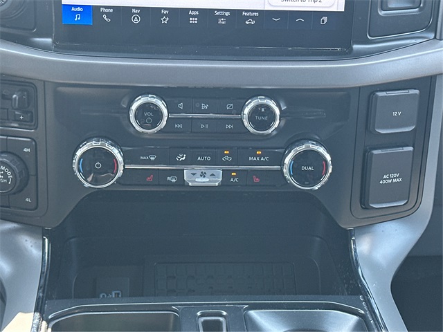 Vehicle image 30 of 31