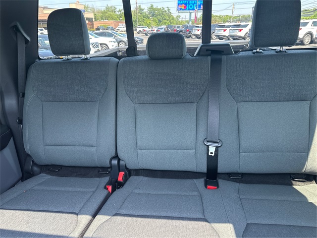 Vehicle image 18 of 31