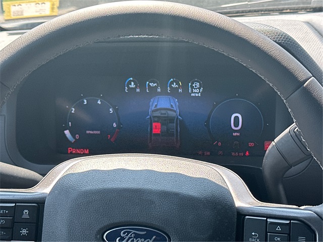 Vehicle image 28 of 31