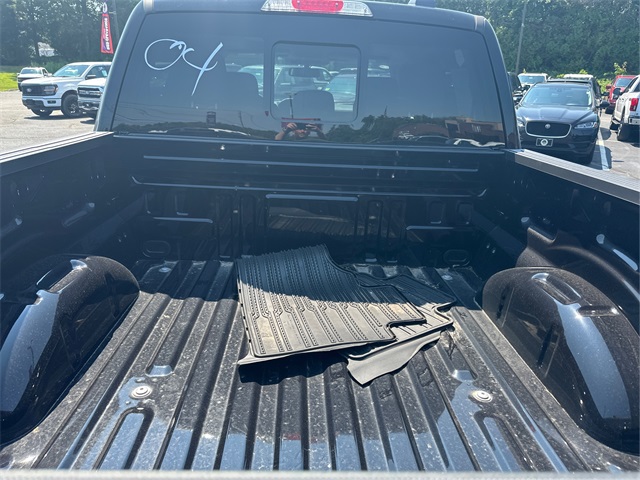 Vehicle image 13 of 31