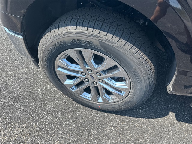 Vehicle image 9 of 31