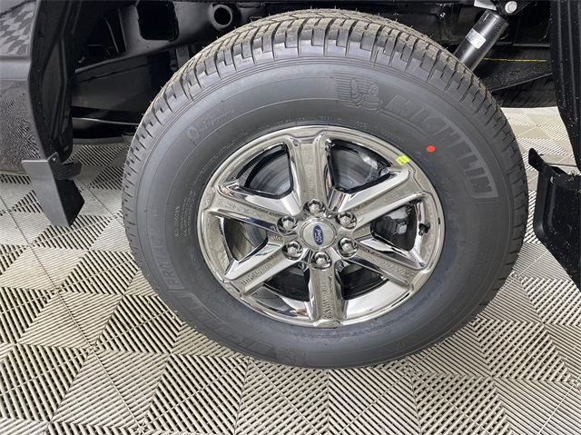 Vehicle image 22 of 23