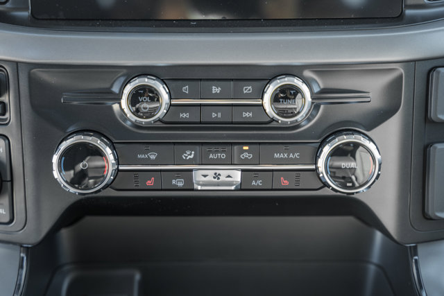 Vehicle image 34 of 45